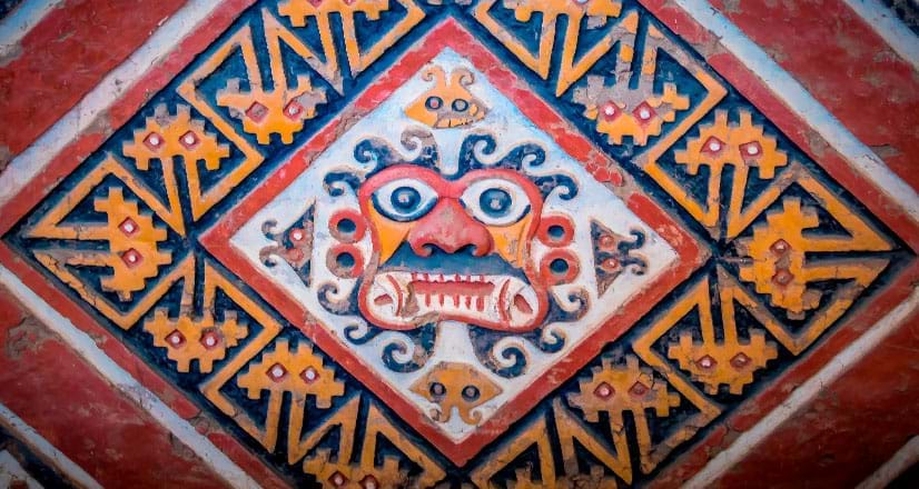 Decoración de pared en la Huaca de la Luna